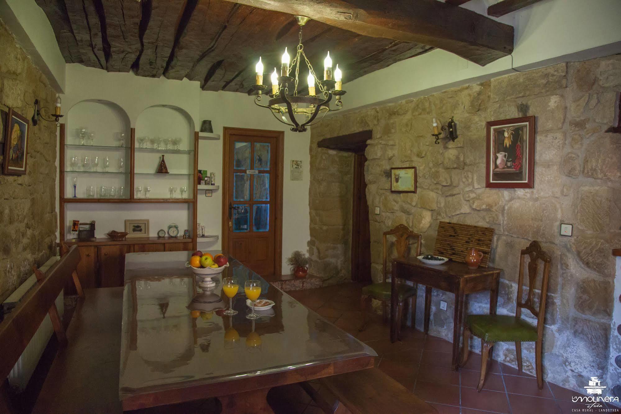 Casa Rural La Molinera Etxea Саманьего Экстерьер фото